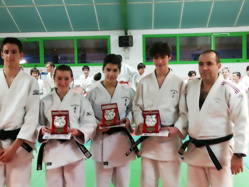 Ceintures noires et podiums pour le Réveil